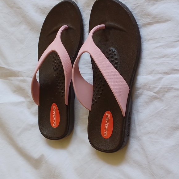 Okabashi Made In USA Pink Flip Flops Sandals Sz M - Picture 1 of 6